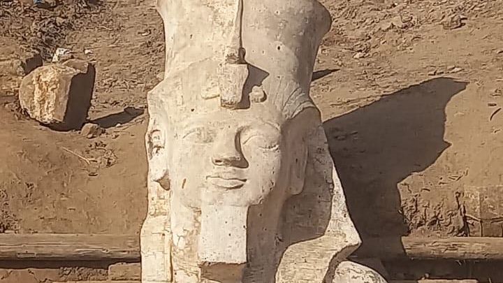 3400 let stará socha faraona Ramesse II. se vrátila do Egypta